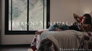 Hairy and muscled Draven Navarro and TS Jade Venus having fun sex