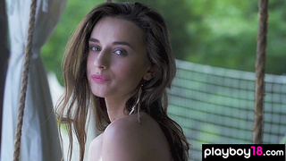 Eastern european hottie stripped outdoor