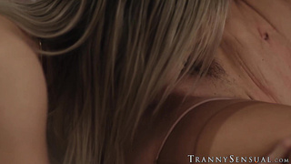 Super hot TS Emma Rose satisfies the tasty cunt of blonde Rachael Cavalli