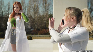 Busty babes in super hot threesome!