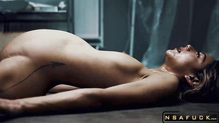 Aliens Fuck and Creampie Hot Girls