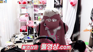 5460 에디린 유출 애들이 방송중이라는데 후다닥 ㅋㅋㅋ Korean 텔레 UBE892