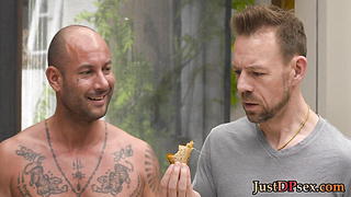 Double Anal with bigbooty babe