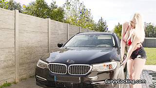 Soapy car wash rewarded with big dicking