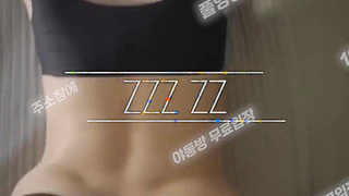 5470 오늘 어땠어 여친 생리기간 참느라 쌓여있던 정액 연속분출 !! 1 Korean 텔레 UBE892
