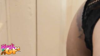 POINT OF VIEW gig with a nubile ebony gf