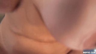 Facial Cumshot for a super hot tourist