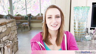 Extra small stepsis goes down on my cock