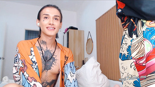 Hot Blonde Babe Loves To Suck Shemale's Cock