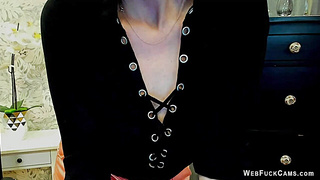 German MILF with glasses on webcam