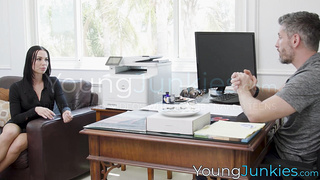 Old hunk Mike Mancini rims my bubble butt before licking my pussy