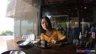 Teen girlfriend from Thailand dirty sex