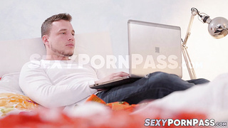 Experienced MILF Giulia Diamond shows a younger stud her naughty skills