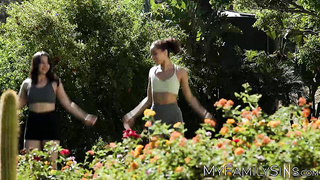 Dark skin babe Alexis Tae loves pussy eating a dark hair light skin girl