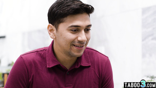 Stepmoms bubble butt makes stepson horny