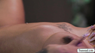 Handsome masseur Axel Green analed his TS customer