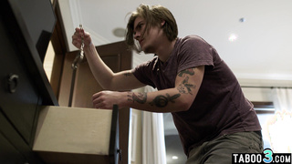 MILF teaching a lesson in wholesome sex