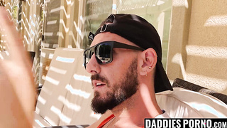 DaddiesPorno.com - Pool cleaning got intense resulting in sexy throatfuck