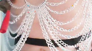 Sissijuli chaintop and pain