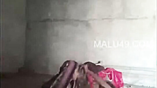 Indian girl Shows her Pussy Fucking 2