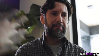 Tommy Pistol tries to seduce Nicole Kitt