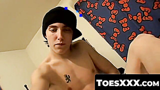 ToesXXX.com - Blinx's smooth soles and toe curling foot fetish fun