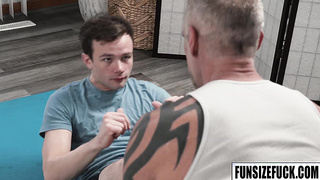 Dallas Stelle explode a massive load of cum