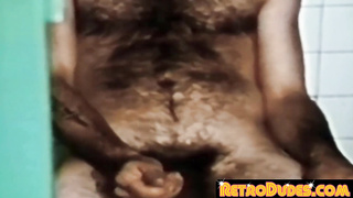 RetroDudes.com - Handsome men only deepthroat and facial in restroom fun