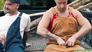 Zack Mackay and Tito Patron jerking off