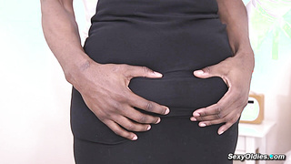 Mature in garter stockings takes BBC