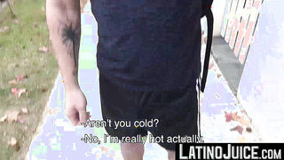 I pay this tattooed hung Manu so I can touch his well built body and stroke his cock