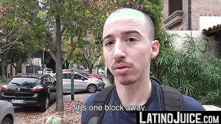 I pay this tattooed hung Manu so I can touch his well built body and stroke his cock