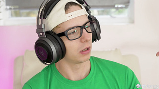 British MILF In Hardcore Cowgirl And Doggystyle - AGEDLOVE