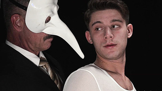 Reece Scott realize he need to shoot his warm jizz