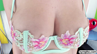 NYMPHO Blake Blossom's tasty pussy