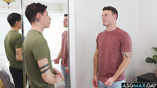 Ryder Owens fucks roommate Aiden Garcia