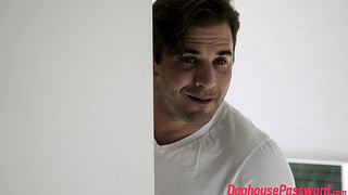 Brunette teen Liz Jordan wants some creampie from his stepbrother