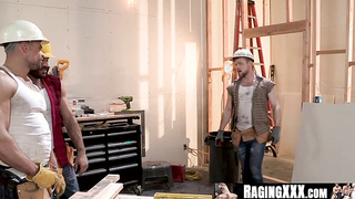 RagingXXX.com - Bareback threesome with muscular hunks on a construction site