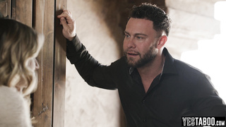 Big ass blonde fucked by her organ donor