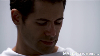 Nurse Penny Barber seduces a dangerous patient into satisfying her deviant needs