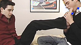 Foot fetish twink Winter Vance gets kinky toe licking in 69