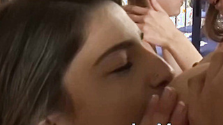 MILF loves naughty facesitting and pussy licking 69 foursome