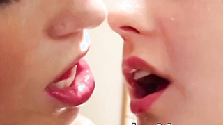 Blonde MILF Natasha Voya nipple licking and pussy eating 69