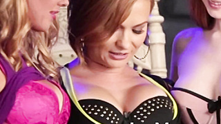 Busty MILF Kadja Kassin pussy eaten by her stepdaughters