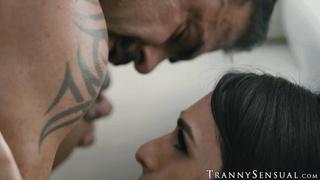 Lusty tbabe Khloe Kay deepthroats thick cock before raw fuck