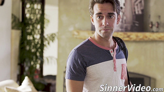 Naughty stepsis is hiding that she wants her brothers dick