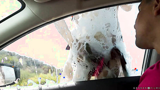 TS carwash babe Victoria Grant analed by customer