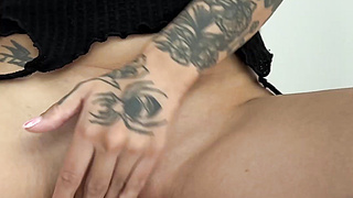 Exposed OnlyFans - Rebeca Vegas Pussy Is Dripping Wet And Squirting From Vibrator Stimulation