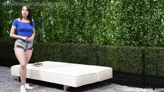 Huge PHAT ASS WHITE GIRL Gets A Deep Internal Cumshot During Casting