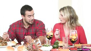 Moms Nail Teenie  - Kinky Family Thanksgiving